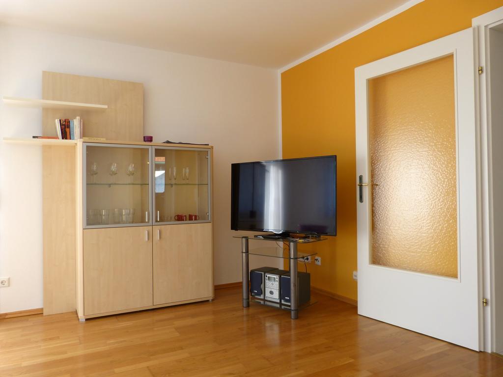 Ferienwohnung Kern ボーデンスドルフ 部屋 写真
